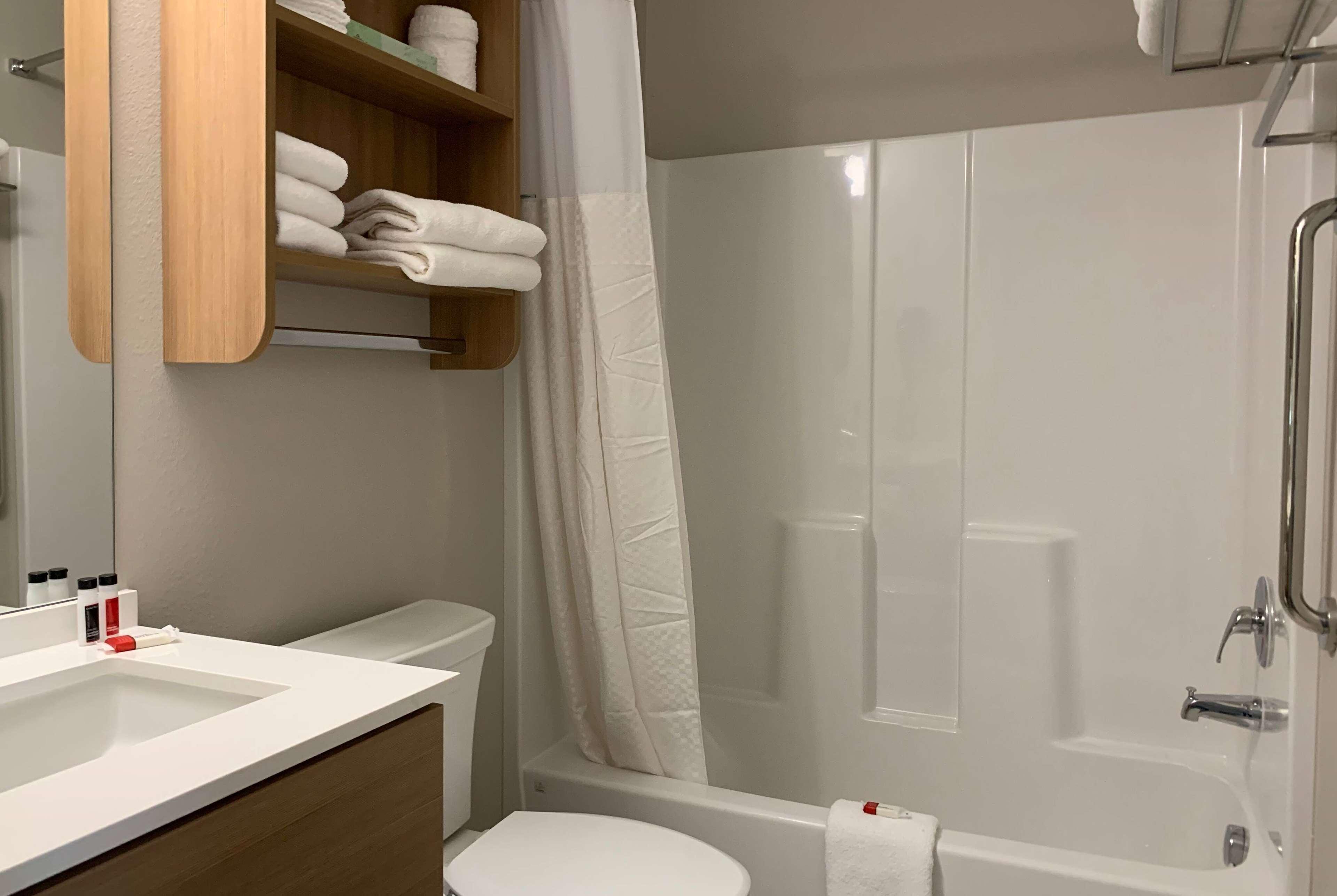 Microtel Inn & Suites By Wyndham Fountain Fort Carson Exterior photo